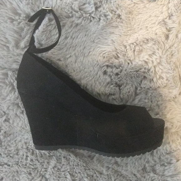 Wedges - Picture 2 of 8
